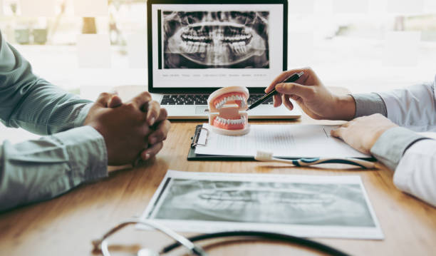 Best Dentist for Tooth Abscess  in Town Creek, AL